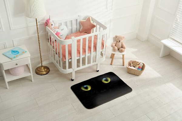 Rug Black cat eyes