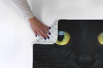 Rug Black cat eyes