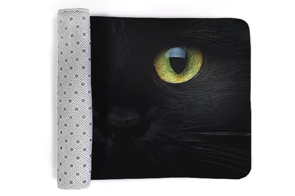 Rug Black cat eyes