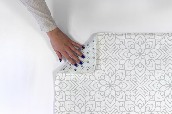Rug Geometric floral pattern