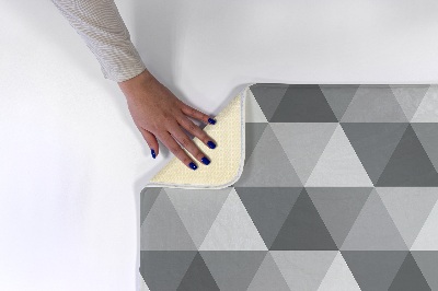 Rug Triangular geometric pattern