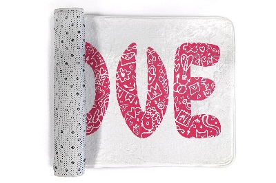 Rug LOVE lettering