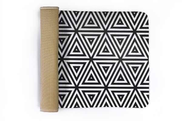 Rug Triangular geometric mosaic