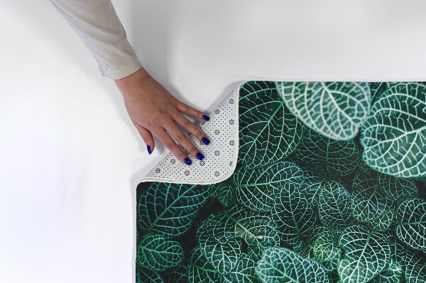 Rug Leaves with veins