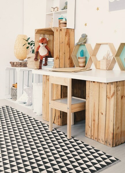 Vinyl floor rug Triangles pattern