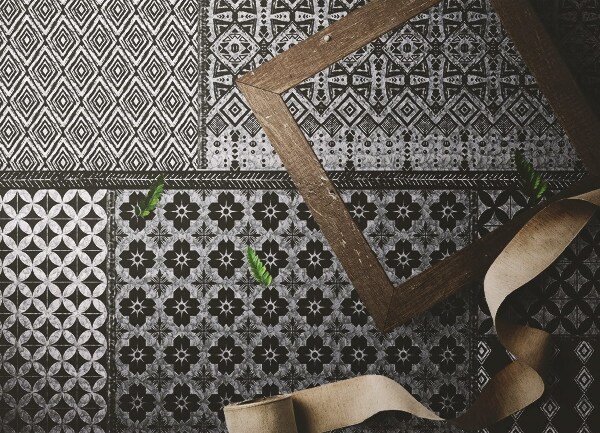 Universal vinyl rug Aztec style