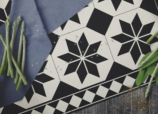 Universal vinyl carpet Black and white stars
