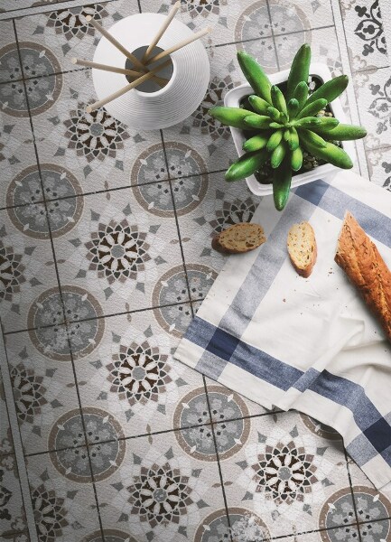 Vinyl floor mat Floral circles