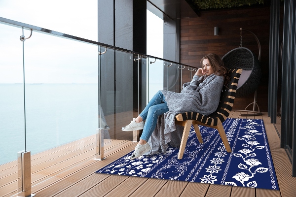 Modern outdoor carpet flowers trail