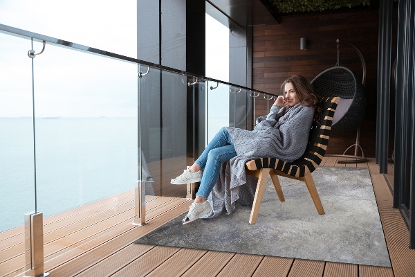 Carpet for terrace garden balcony cracked concrete