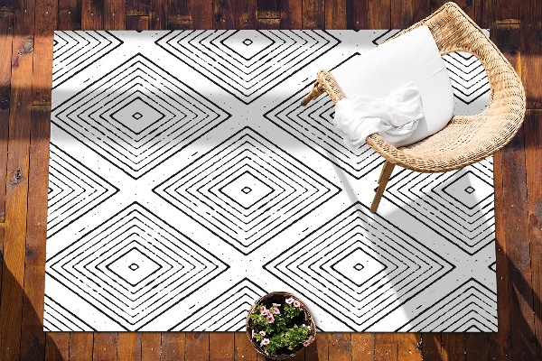 Outdoor carpet for terrace geometric diamonds