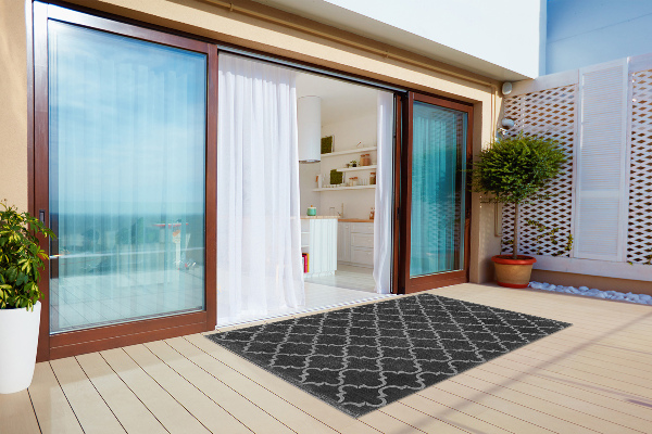 Modern outdoor carpet oriental pattern