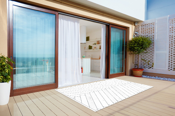 Outdoor terrace carpet white boards