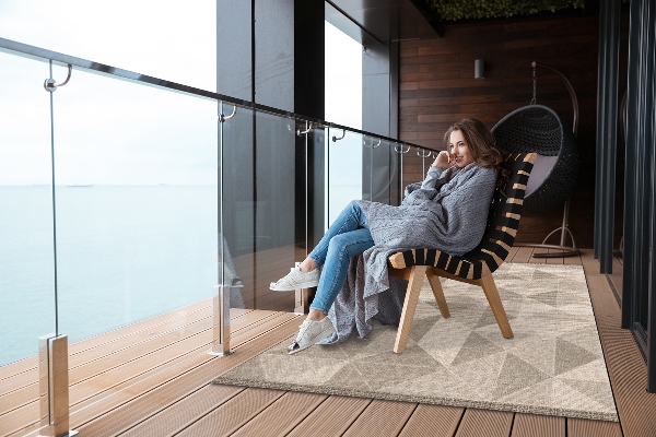Modern terrace mat Triangles and squares