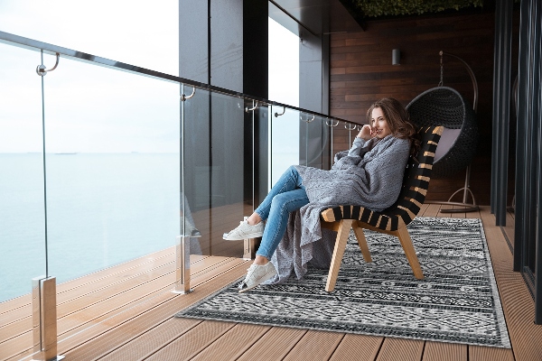 Modern balcony rug texture pattern