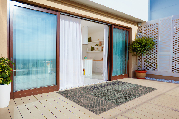 Outdoor rug for terrace Aztec style