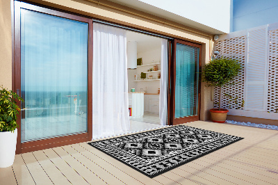 Outdoor rug for terrace black diamonds
