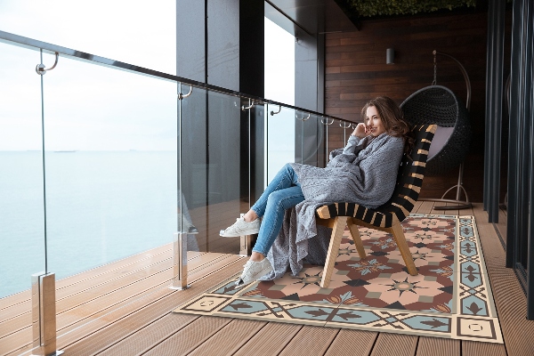 Outdoor carpet for terrace geometric tiles
