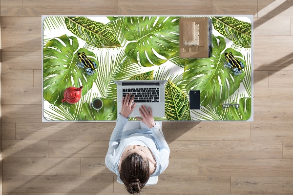Full desk mat Frog on a leaf