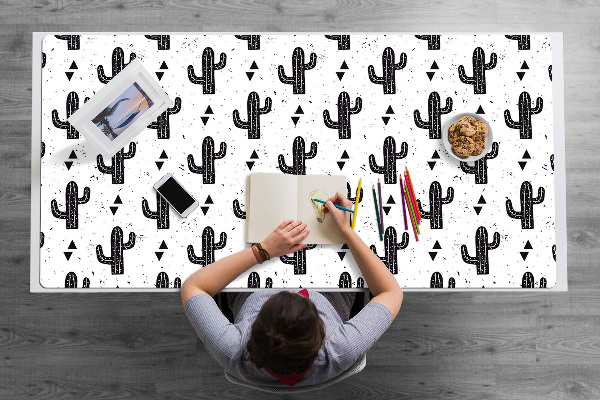 Full desk mat black cacti