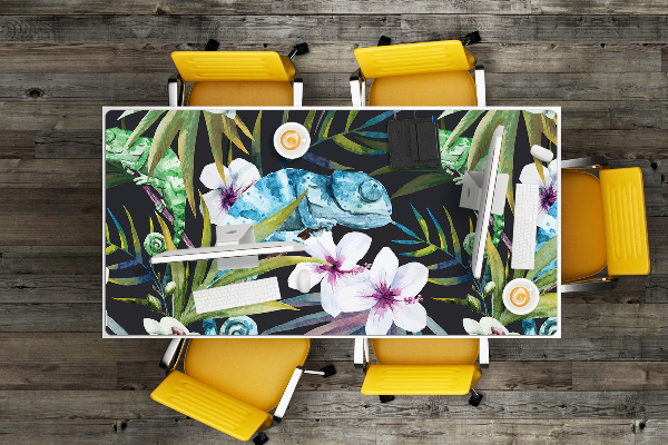 Desk mat blue chameleon