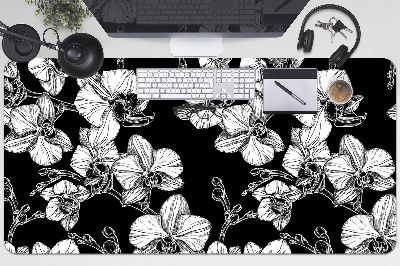 Full desk mat flowers negative