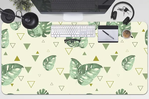 Desk mat Monster and triangles