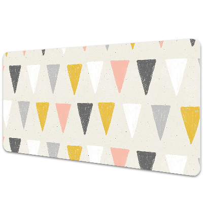 Full desk mat a triangular pattern