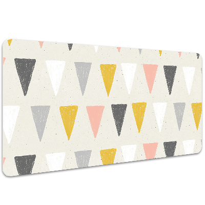 Full desk mat a triangular pattern