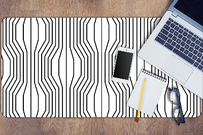 Desk mat geometric illusion