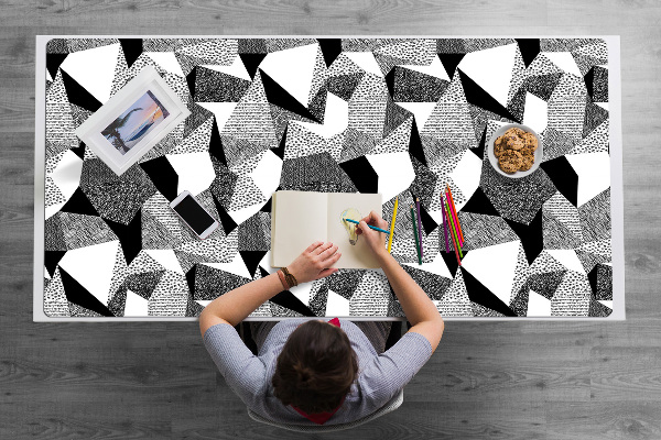 Full desk pad scribble shapes