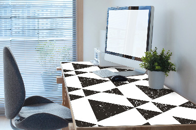 Full desk protector Black and white triangles