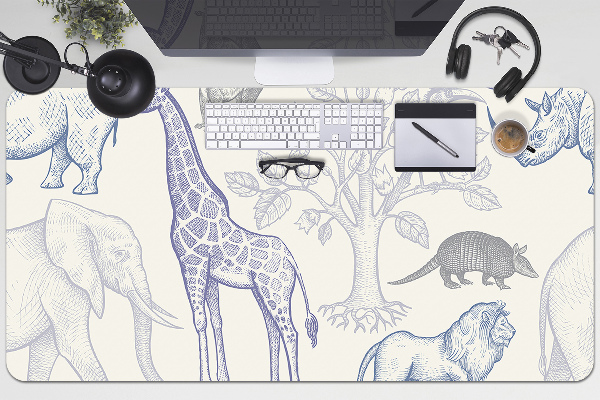 Full desk pad Animals of Madagascar