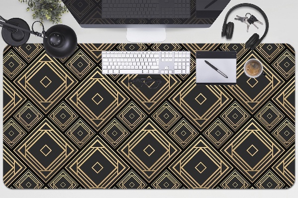 Desk mat geometric illusion