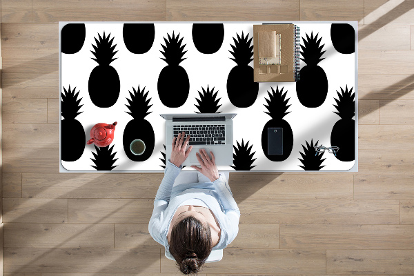 Full desk mat black pineapples
