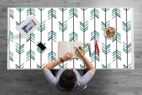 Desk mat arrows illustration