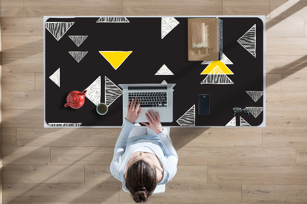 Full desk pad drawn triangles