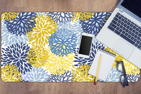 Desk mat chrysanthemum flowers