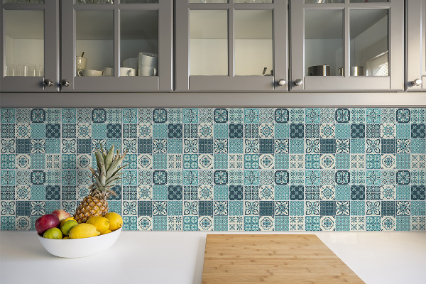 Vinyl tiles Portuguese pattern